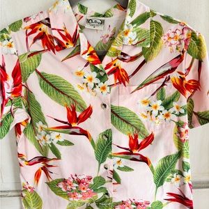 GO BAREFOOT WOMEN'S SMALL HAWAIIAN SHIRT EUC COTTON MADE IN THE U.S.A. PINK